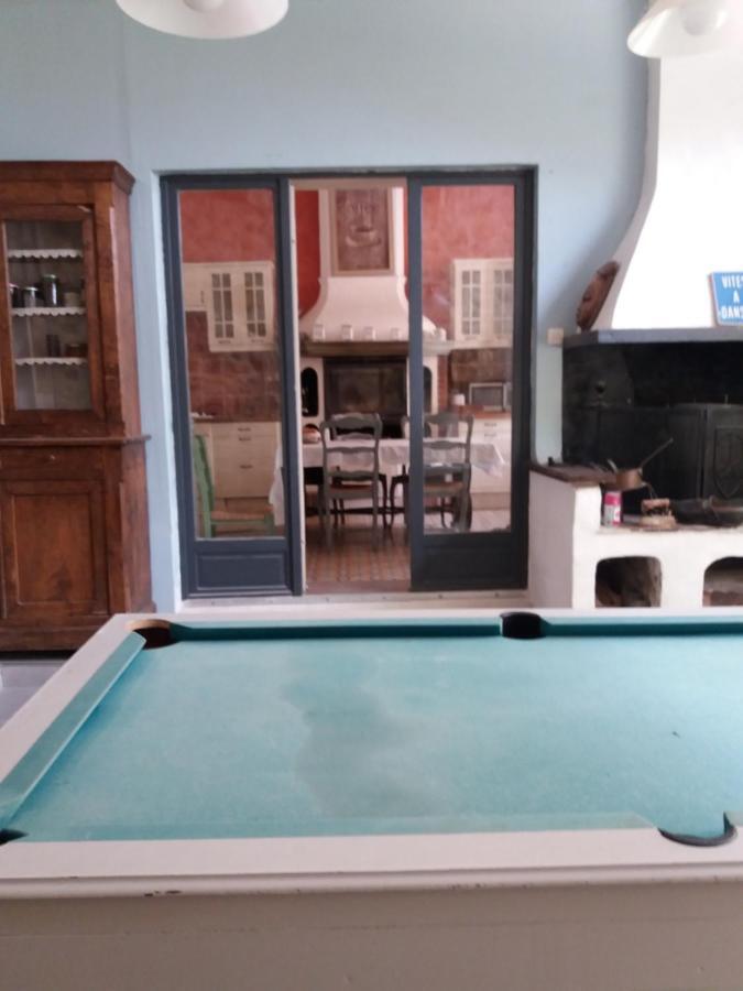 Bed and Breakfast Le Patio Des Cigales Roquefort-des-Corbieres Екстер'єр фото